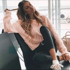 Last one!🎉2HP🎉Pom-poms Heart Sweater